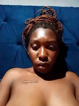 sexysmalldaily04 online show from November 12, 2025, 1:06 am