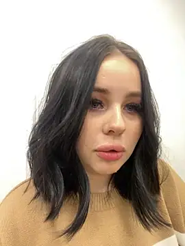 AliceLune online show from January 18, 2026, 4:27 am