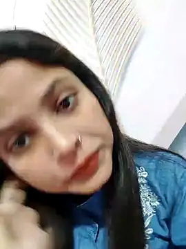 Anshika1431 online show from November 11, 2025, 1:11 pm