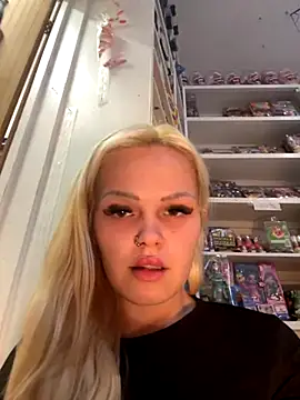 CherryXOX- online show from November 8, 2025, 1:00 pm