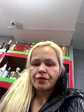 CherryXOX- online show from January 13, 2026, 1:49 pm