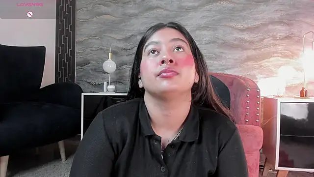 lilithst  online show from November 7, 2025, 8:42 pm