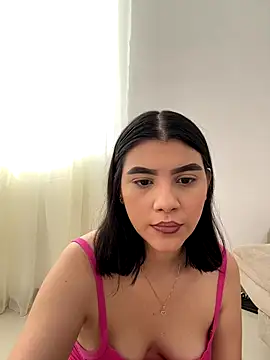 Julietalcl online show from November 16, 2025, 7:30 pm