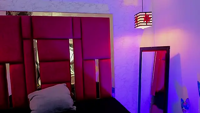 moon winy online show from March 1, 2026, 11:23 am