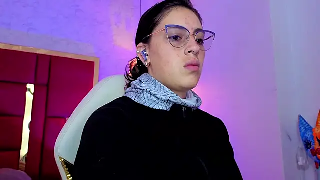 moon winy online show from May 25, 2026, 11:16 am