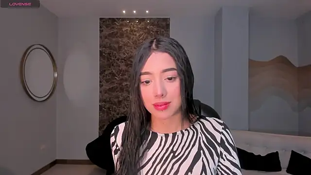 Snapshot of ScarlettBlaze_ chatting on December 16, 2025, 11:59 am ScarlettBlaze online show from December 16, 2025, 11:59 am