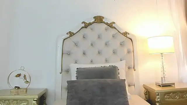 jessi lopez45 online show from December 14, 2025, 7:40 pm