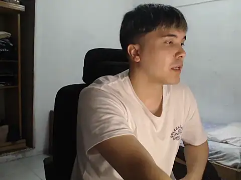 CuteAlexBoy online show from February 12, 2026, 5:30 pm