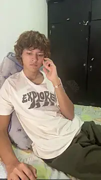 JoelnClouds online show from February 13, 2026, 11:01 pm