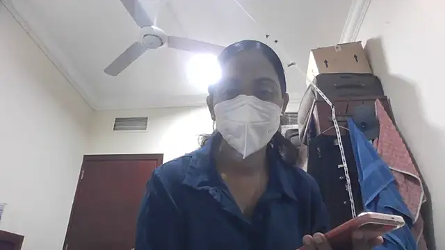 shainiasha1 online show from June 4, 2026, 4:57 pm