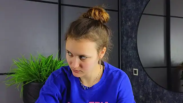 FoxFever online show from November 5, 2025, 6:57 am