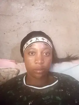 Bretbooty23 online show from October 21, 2025, 7:09 am