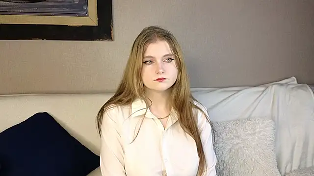 NightSaffron online show from November 27, 2025, 6:48 am