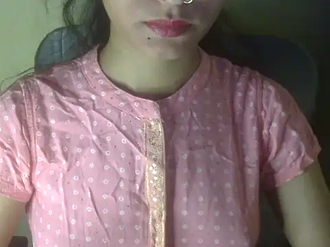 Snapshot of Shezi_N chatting on May 13, 2026, 1:52 pm Shezi N online show from May 13, 2026, 1:52 pm
