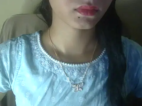 Snapshot of Shezi_N chatting on June 15, 2026, 1:13 pm Shezi N online show from June 15, 2026, 1:13 pm