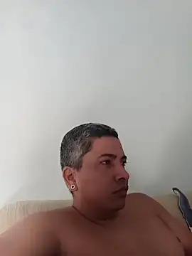 Snapshot of rockTokio69 chatting on November 7, 2025, 3:01 pm rockTokio69 online show from November 7, 2025, 3:01 pm