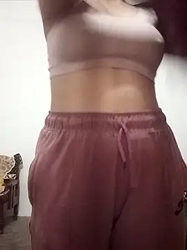 anaya00 online show from October 29, 2025, 2:47 am