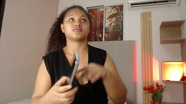 miel alisha online show from February 1, 2026, 12:15 pm