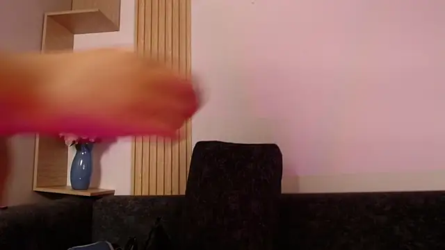 miel alisha online show from April 4, 2026, 1:30 pm