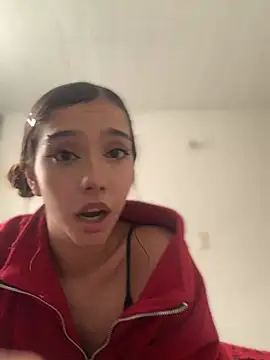 MiaaCute- online show from March 4, 2026, 9:21 pm