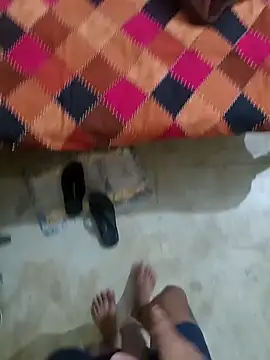 Aadi200210q online show from October 21, 2025, 5:46 pm