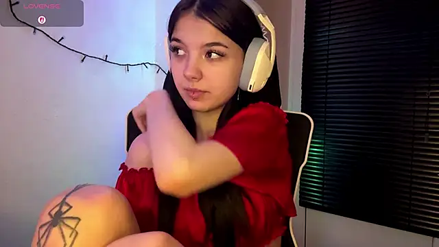 Snapshot of HanaMantanaDell chatting on February 25, 2026, 4:16 pm HanaMantanaDell online show from February 25, 2026, 4:16 pm