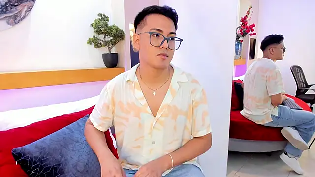 JohnBelRose online show from November 10, 2025, 7:46 pm