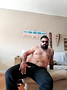 Snapshot of Black14x6 chatting on October 19, 2025, 6:30 pm Black14x6 online show from October 19, 2025, 6:30 pm