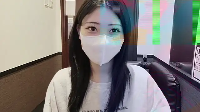 Snapshot of _Mirei_ chatting on November 11, 2025, 1:27 am Mirei online show from November 11, 2025, 1:27 am