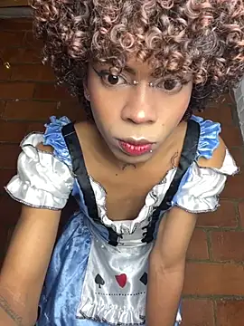 Juliethaaa 1 online show from October 19, 2025, 4:35 am