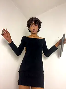 Juliethaaa 1 online show from October 30, 2025, 4:25 am