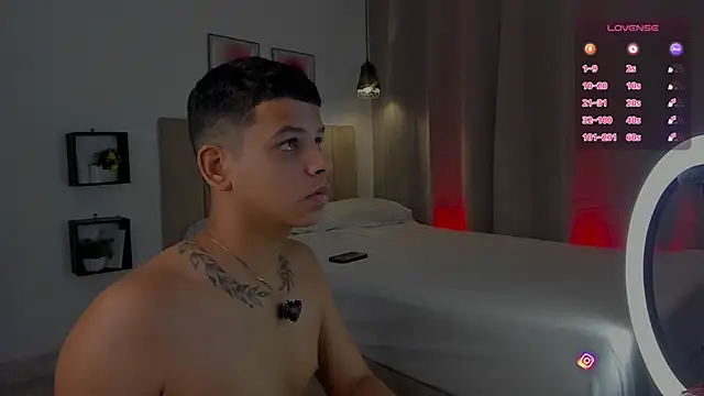 Little Emma 11 online show from November 6, 2025, 12:06 pm