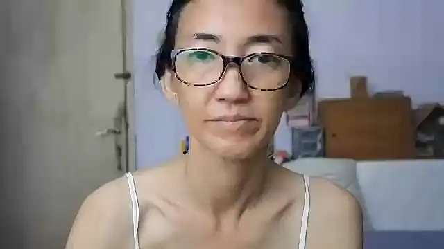 princessD077 online show from April 5, 2026, 4:15 pm