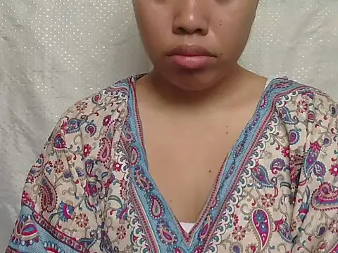 ChubbyButty online show from April 14, 2026, 1:22 am