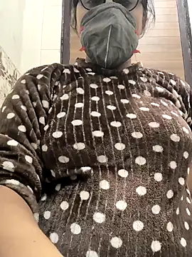 Lovely Tannu online show from December 17, 2025, 1:39 pm