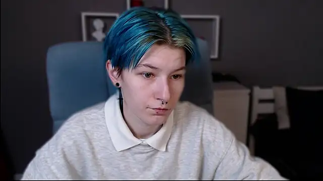 guitarandangell online show from October 21, 2025, 6:47 am