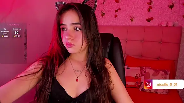 amelia ferrerx online show from November 30, 2025, 3:10 am