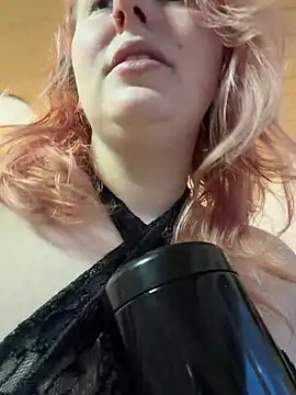 Snapshot of Onlymiasophie chatting on February 2, 2026, 6:34 am Onlymiasophie online show from February 2, 2026, 6:34 am