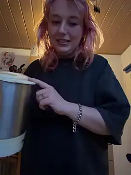 Snapshot of Onlymiasophie chatting on February 3, 2026, 6:40 am Onlymiasophie online show from February 3, 2026, 6:40 am