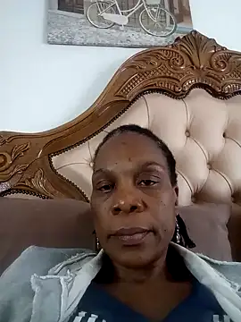 Hotcougar online show from October 23, 2025, 9:30 am