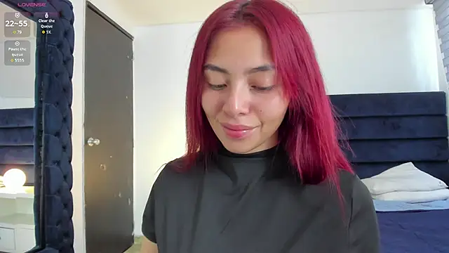 melanie roux   online show from March 5, 2026, 5:09 pm