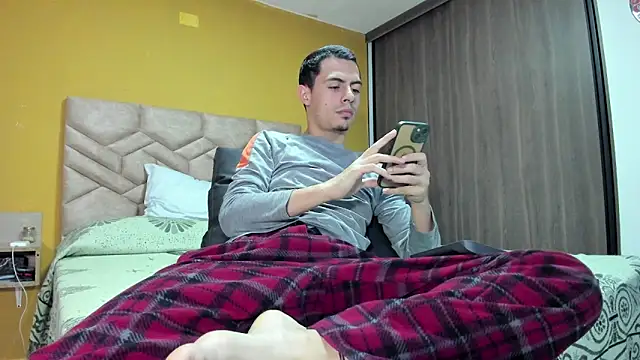 Gregory mancini online show from April 20, 2026, 1:52 am