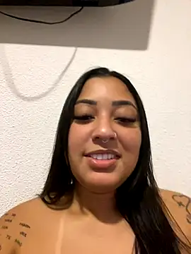 Snapshot of EduardaTeixeira chatting on October 17, 2025, 10:45 pm EduardaTeixeira online show from October 17, 2025, 10:45 pm
