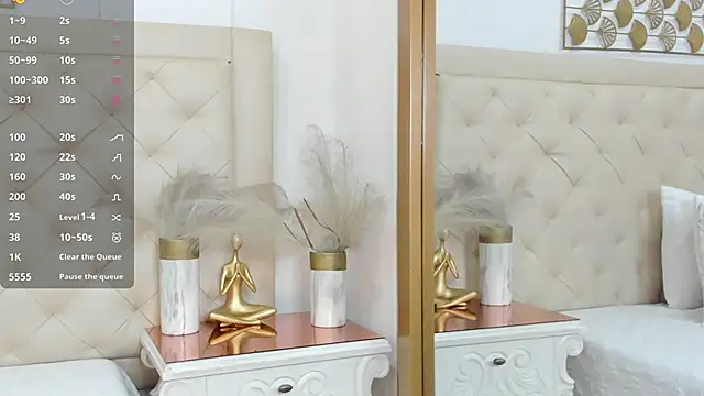 lucia lorenz online show from January 17, 2026, 11:26 am