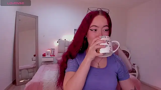 Amaraa couper1 online show from January 6, 2026, 3:43 am