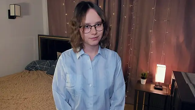 Snapshot of DenaDubberly chatting on November 6, 2025, 8:10 pm DenaDubberly online show from November 6, 2025, 8:10 pm