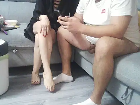 sweetycouplexxxx online show from October 25, 2025, 7:19 pm