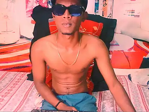 IndianThuggin online show from December 2, 2025, 5:35 am