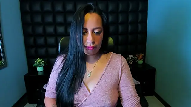 AshleyMontenegro online show from January 8, 2026, 7:49 pm