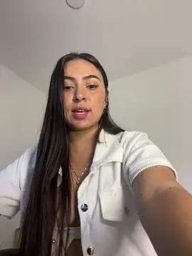 Snapshot of Valeria_RoseC chatting on October 17, 2025, 10:34 pm Valeria RoseC online show from October 17, 2025, 10:34 pm